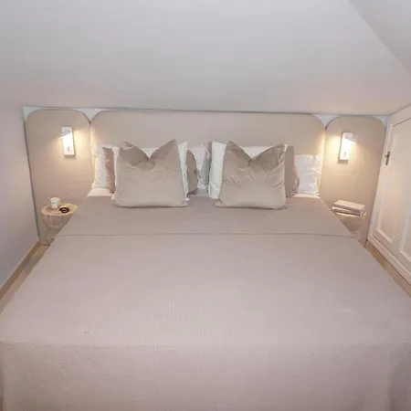 Atico Boutique Romantico En Corazon De Roomattic شقة *