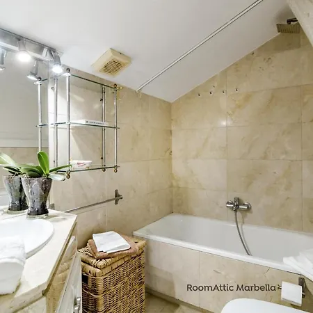 Atico Boutique Romantico En Corazon De Roomattic